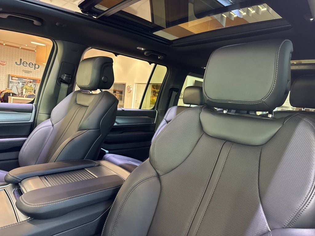 2026 Jeep Grand Wagoneer GRAND WAGONEER LIMITED RESERVE 4X4