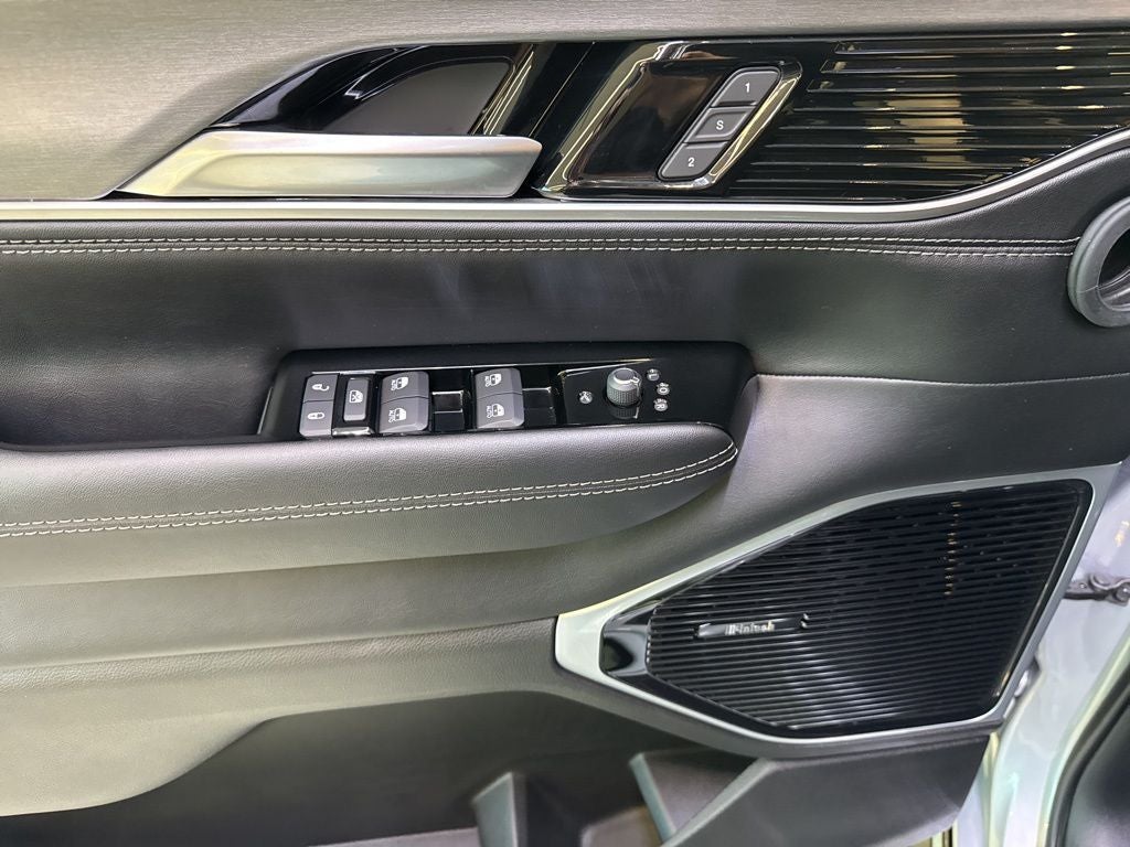 2026 Jeep Grand Wagoneer GRAND WAGONEER LIMITED RESERVE 4X4