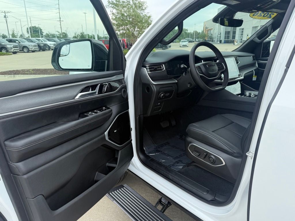 2026 Jeep Grand Wagoneer GRAND WAGONEER LIMITED RESERVE 4X4