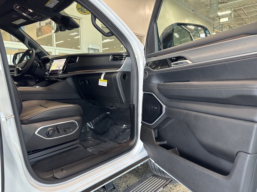 2026 Jeep Grand Wagoneer GRAND WAGONEER LIMITED RESERVE 4X4