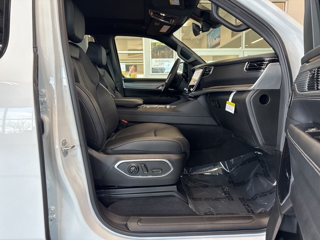 2026 Jeep Grand Wagoneer GRAND WAGONEER LIMITED RESERVE 4X4