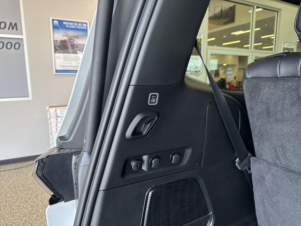 2026 Jeep Grand Wagoneer GRAND WAGONEER LIMITED RESERVE 4X4