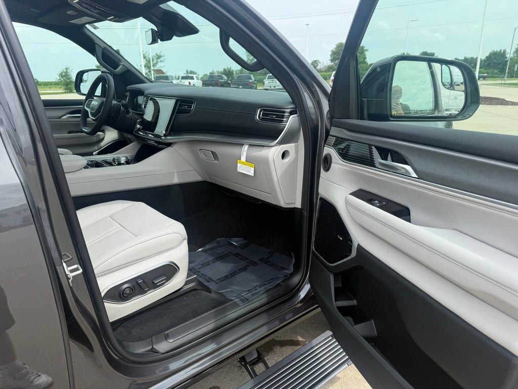 2026 Jeep Grand Wagoneer GRAND WAGONEER LIMITED ALTITUDE 4X4