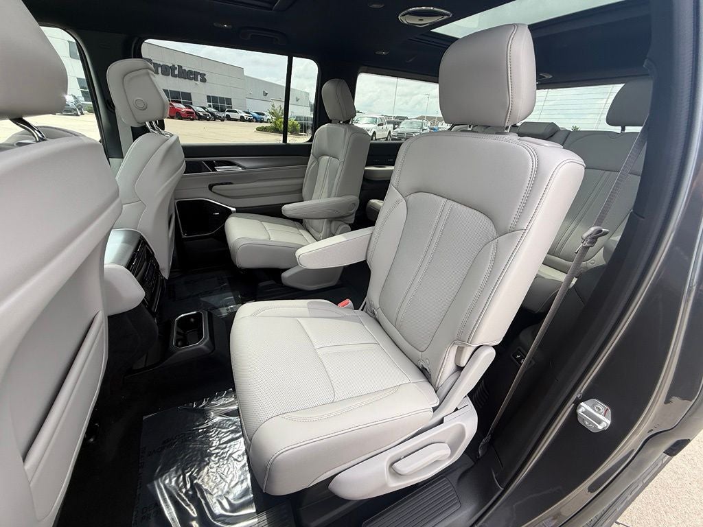 2026 Jeep Grand Wagoneer GRAND WAGONEER LIMITED ALTITUDE 4X4