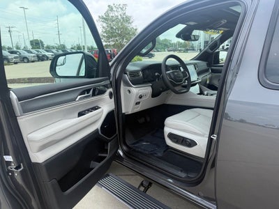 2026 Jeep Grand Wagoneer GRAND WAGONEER LIMITED ALTITUDE 4X4