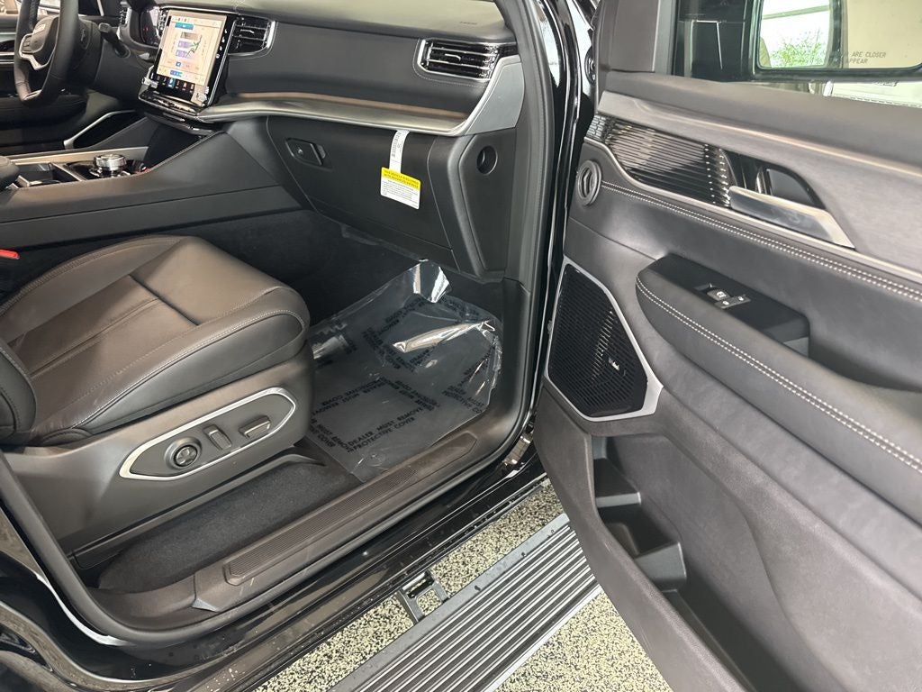 2026 Jeep Grand Wagoneer GRAND WAGONEER LIMITED RESERVE 4X4