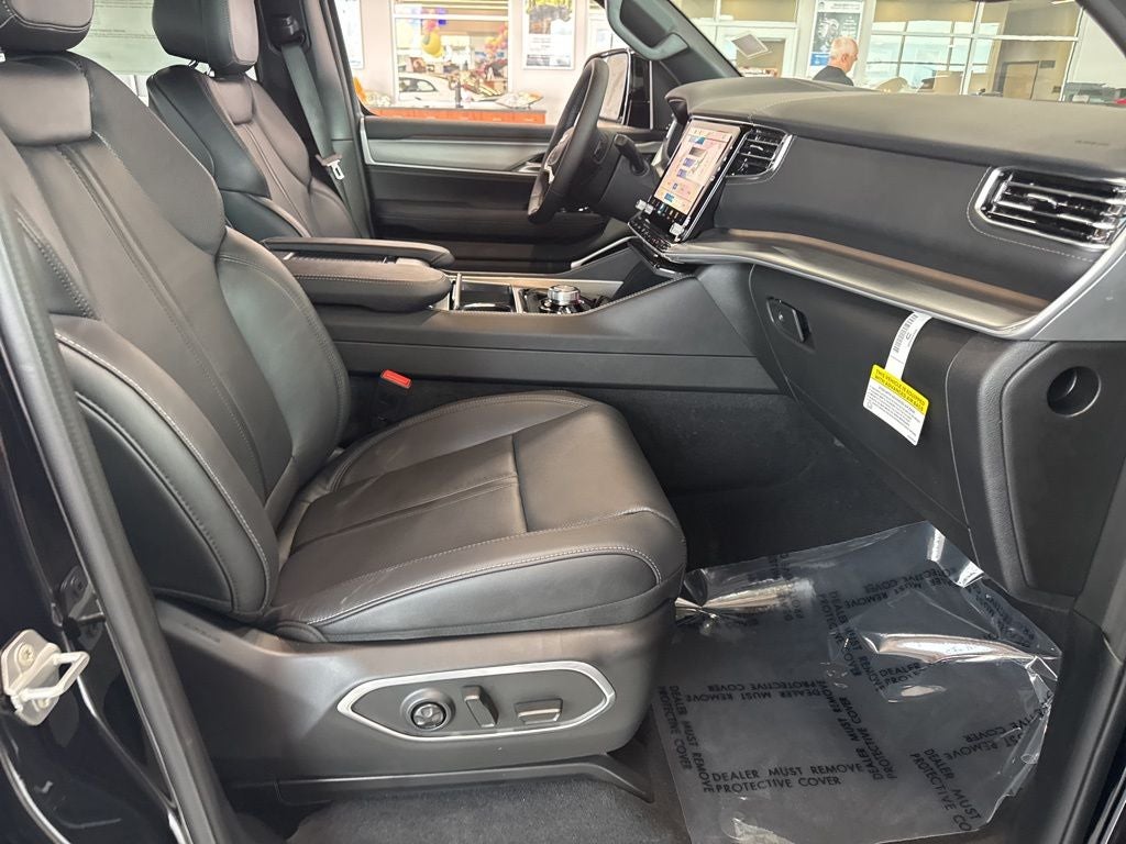 2026 Jeep Grand Wagoneer GRAND WAGONEER LIMITED RESERVE 4X4