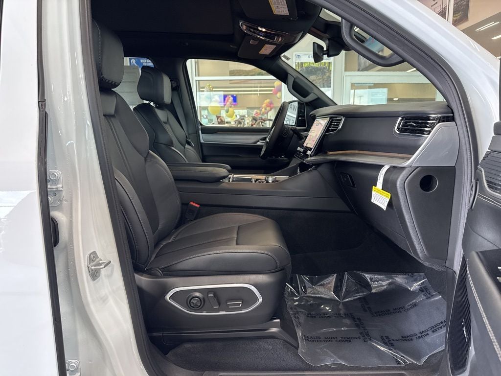 2026 Jeep Grand Wagoneer GRAND WAGONEER LIMITED RESERVE 4X4