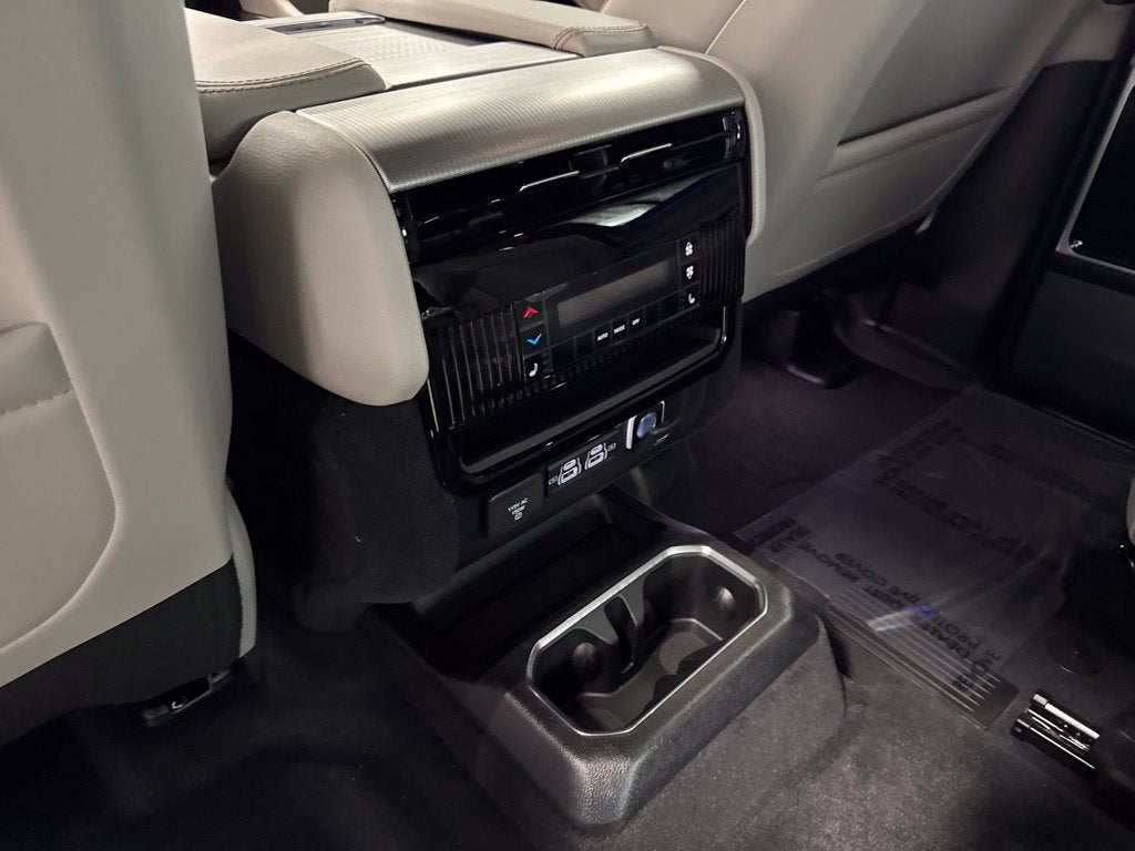 2027 Jeep Grand Wagoneer GRAND WAGONEER OVERLAND 4X4