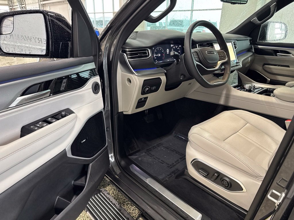 2027 Jeep Grand Wagoneer GRAND WAGONEER OVERLAND 4X4