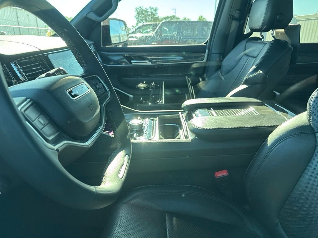 2022 Jeep Wagoneer Series III 4x4
