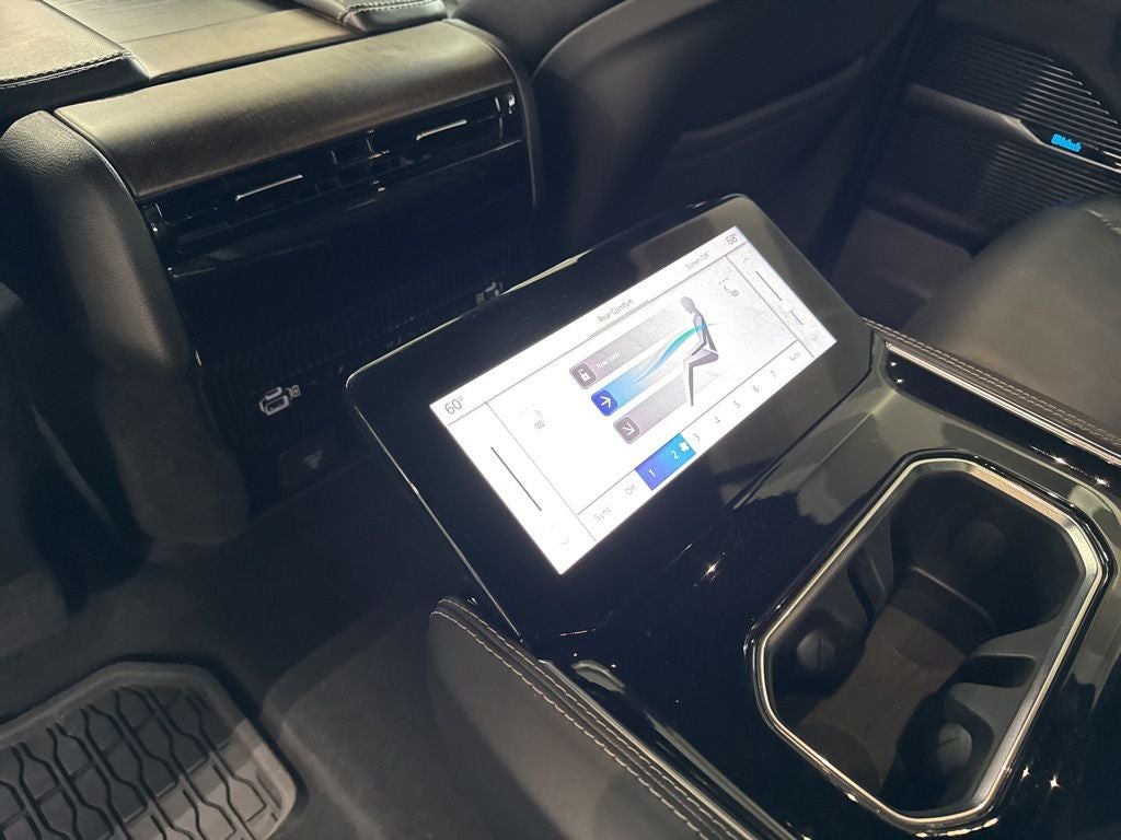 2023 Jeep Grand Wagoneer 4x4