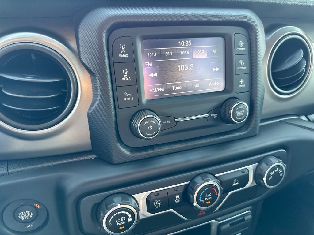2021 Jeep Gladiator Sport 4x4