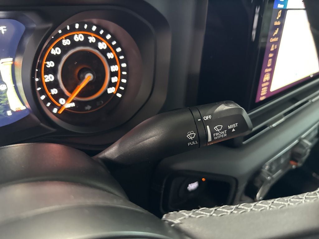 2026 Jeep Gladiator GLADIATOR SAHARA 4X4