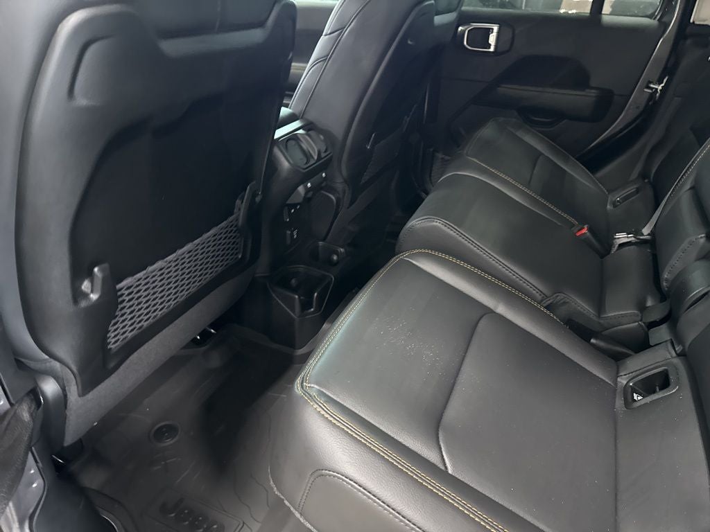 2026 Jeep Gladiator GLADIATOR SAHARA 4X4