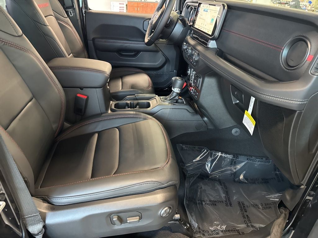 2026 Jeep Gladiator GLADIATOR SHADOW OPS 4X4