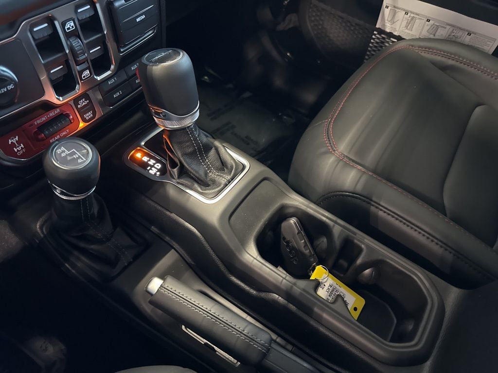 2026 Jeep Gladiator GLADIATOR SHADOW OPS 4X4