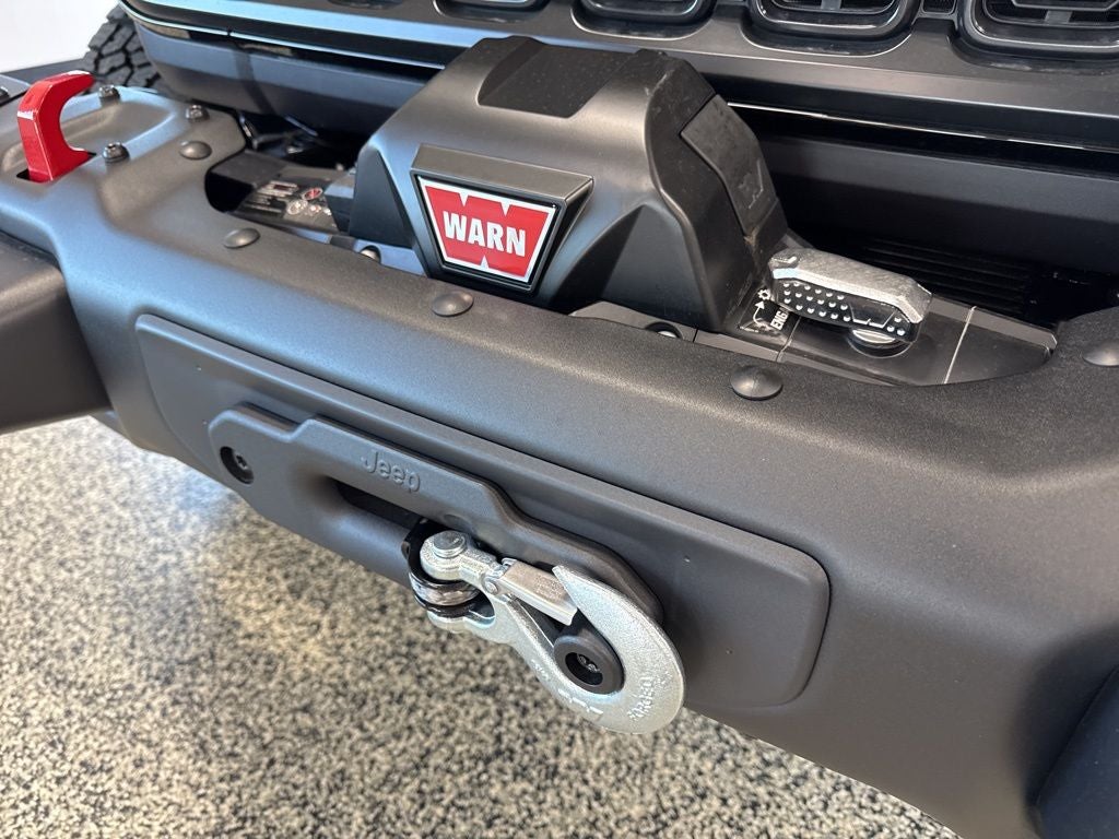 2026 Jeep Gladiator GLADIATOR SHADOW OPS 4X4