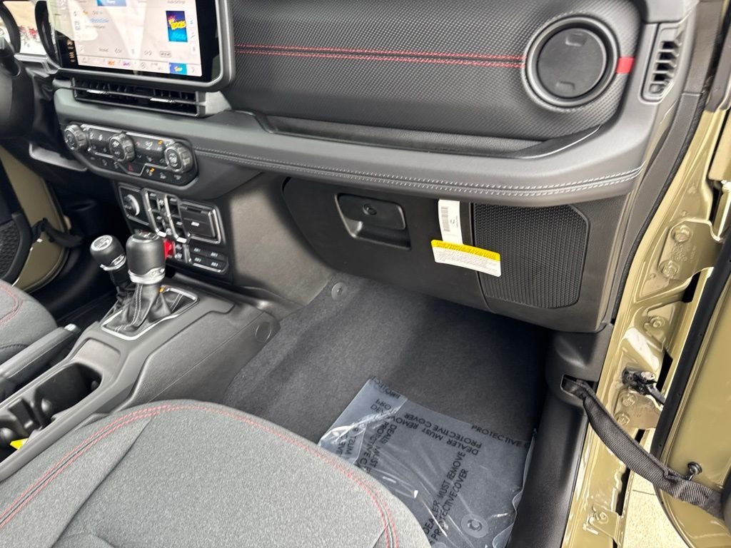 2026 Jeep Gladiator GLADIATOR SHADOW OPS 4X4