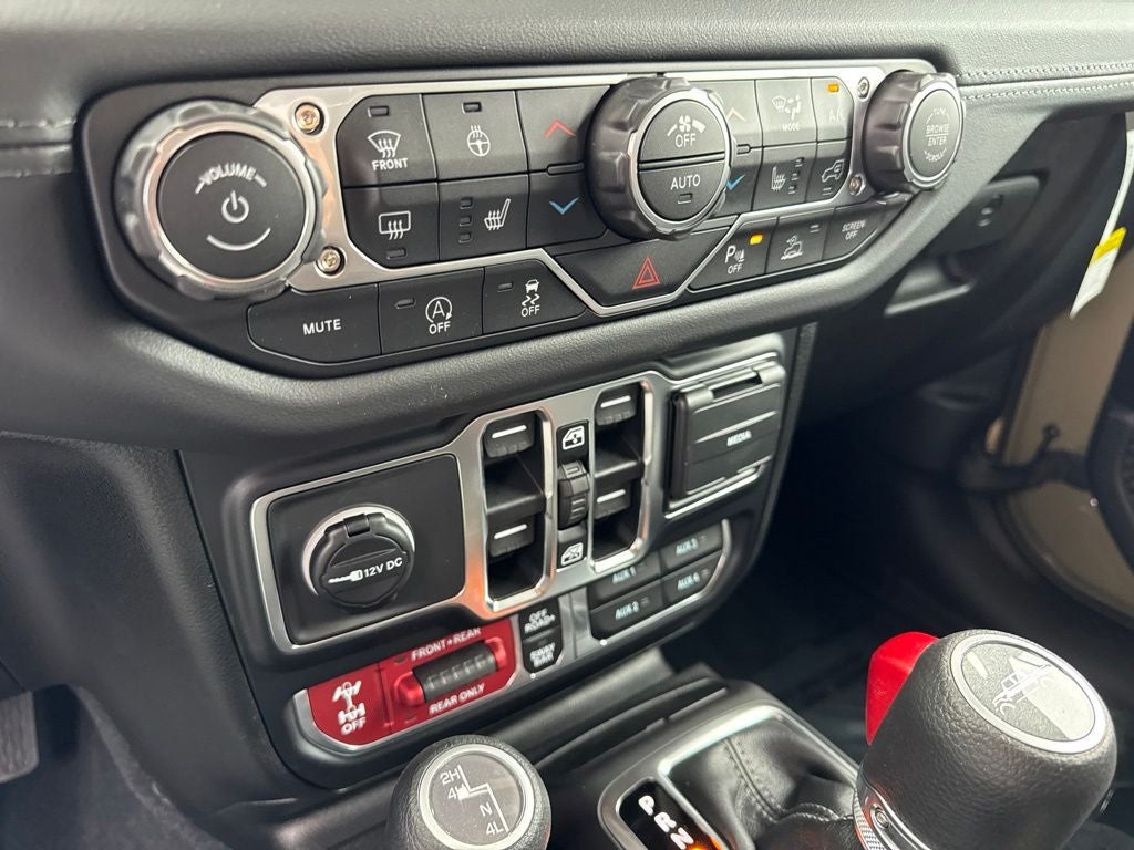 2026 Jeep Gladiator GLADIATOR SHADOW OPS 4X4
