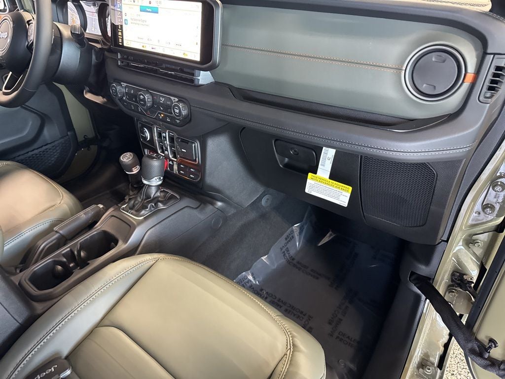 2026 Jeep Gladiator GLADIATOR MOJAVE 4X4