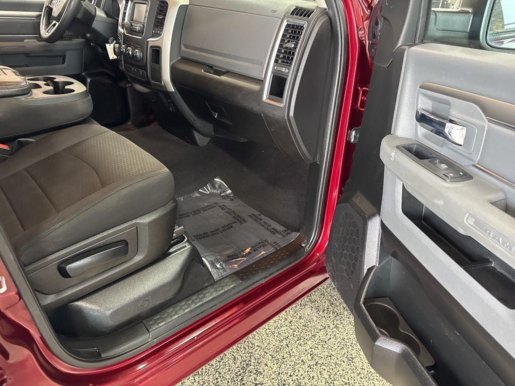 2019 RAM 1500 Classic Warlock Quad Cab 4x4 6'4' Box