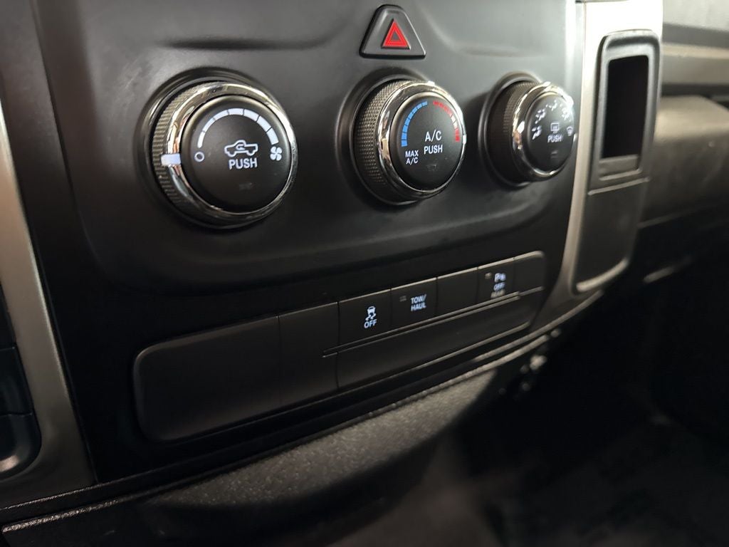 2019 RAM 1500 Classic Warlock Quad Cab 4x4 6'4' Box