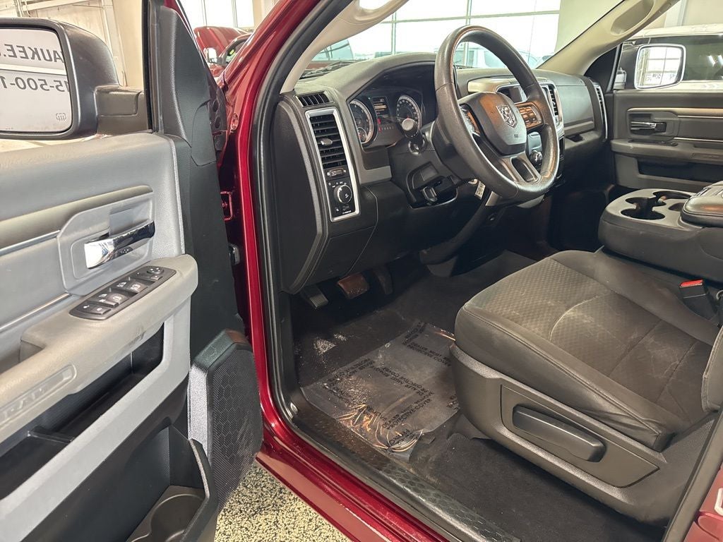 2019 RAM 1500 Classic Warlock Quad Cab 4x4 6'4' Box