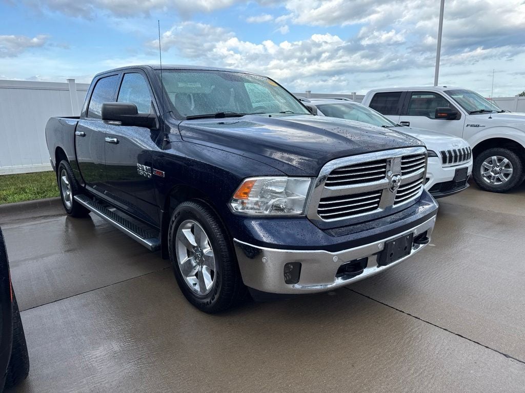 2016 RAM 1500 Big Horn 4x4 Crew Cab 5'7's photo
