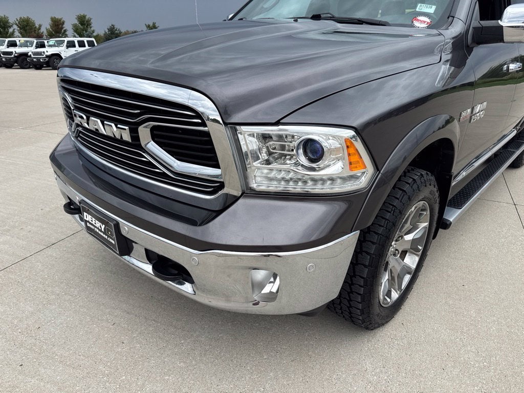 2017 RAM 1500 Limited Crew Cab 4x4 5'7' Box