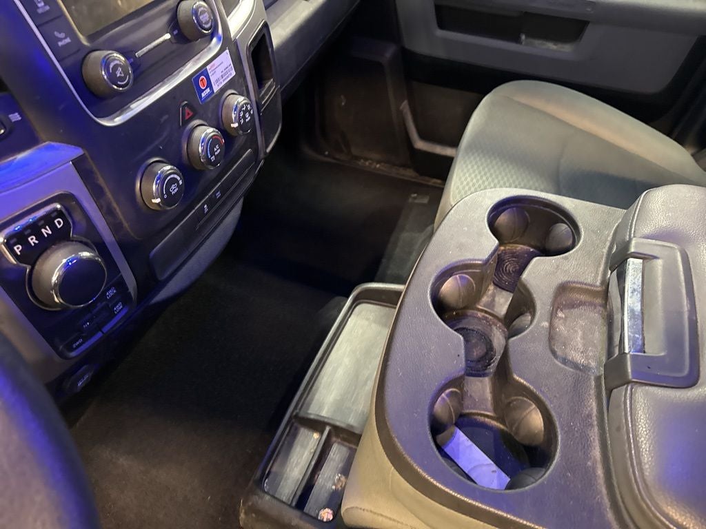 2019 RAM 1500 Classic SLT Crew Cab 4x4 6'4' Box