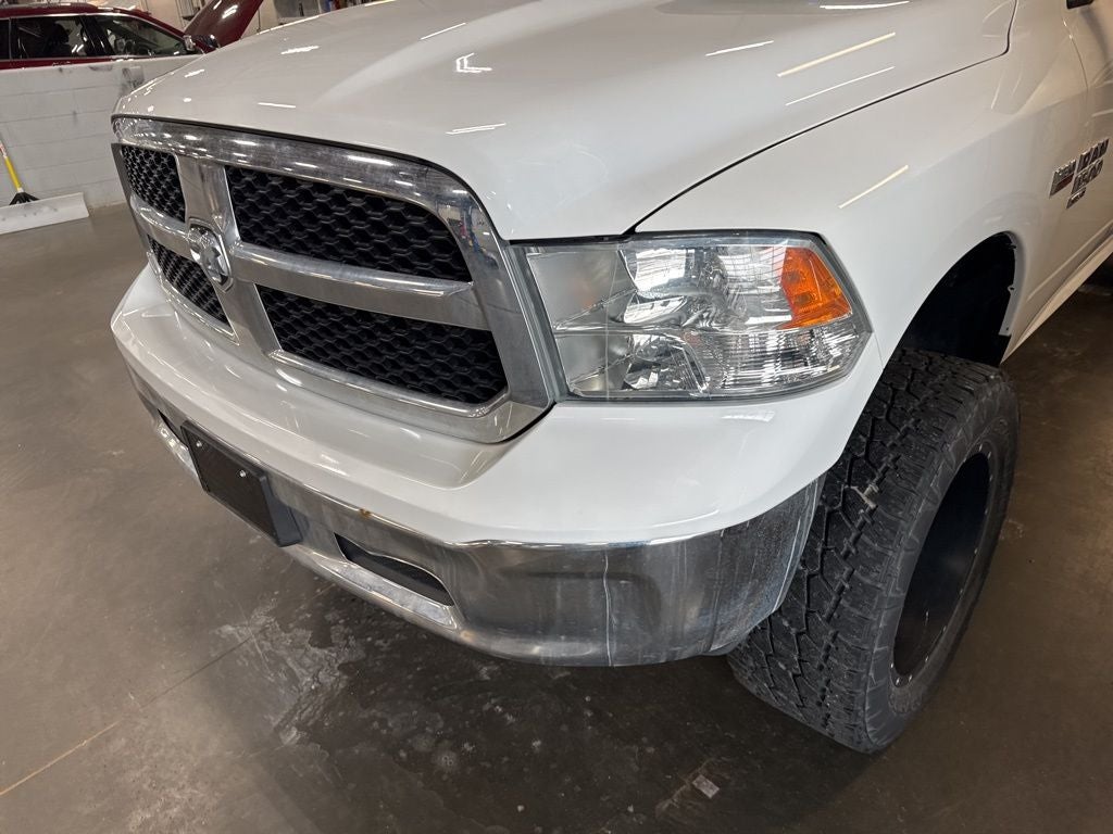 2019 RAM 1500 Classic SLT Crew Cab 4x4 6'4' Box