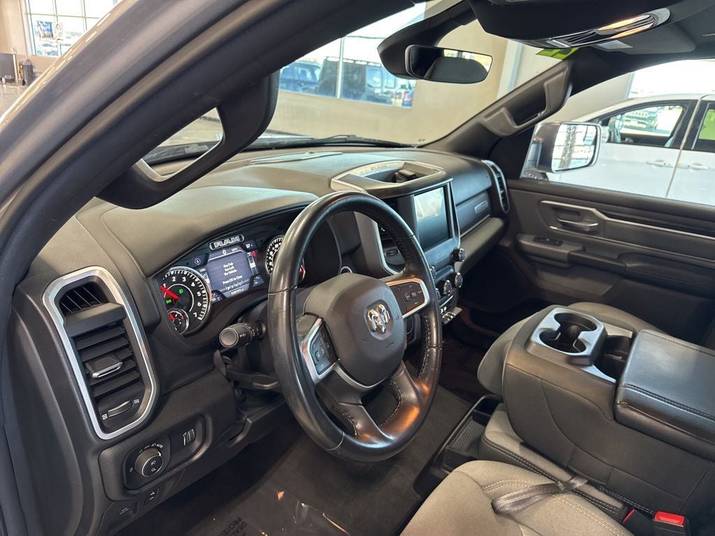 2022 RAM 1500 Big Horn Crew Cab 4x4 5'7' Box