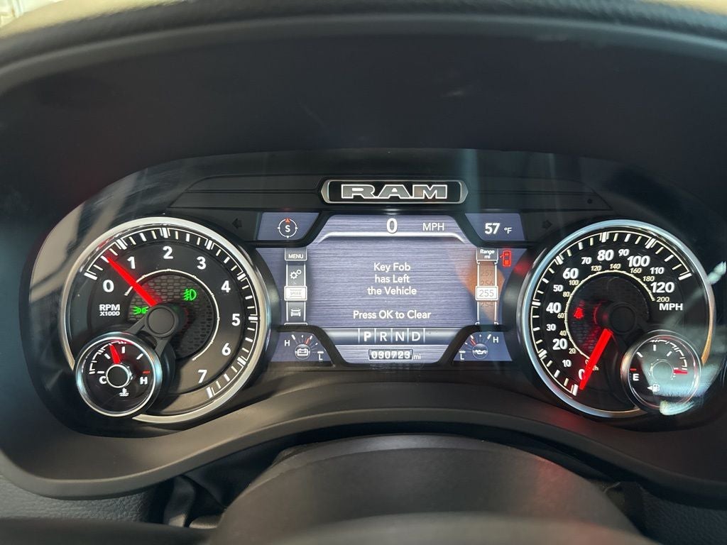 2022 RAM 1500 Big Horn Crew Cab 4x4 5'7' Box