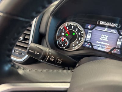 2022 RAM 1500 Big Horn Crew Cab 4x4 5'7' Box
