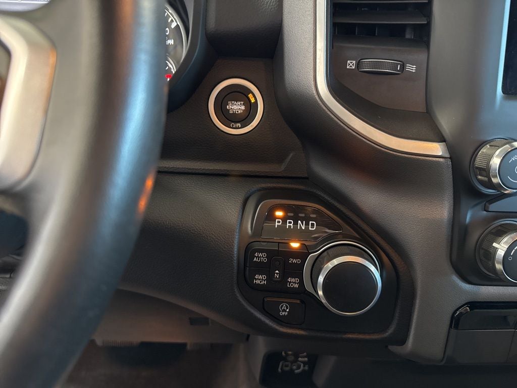 2022 RAM 1500 Big Horn Crew Cab 4x4 5'7' Box