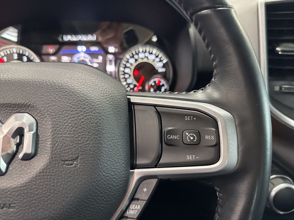 2022 RAM 1500 Big Horn Crew Cab 4x4 5'7' Box