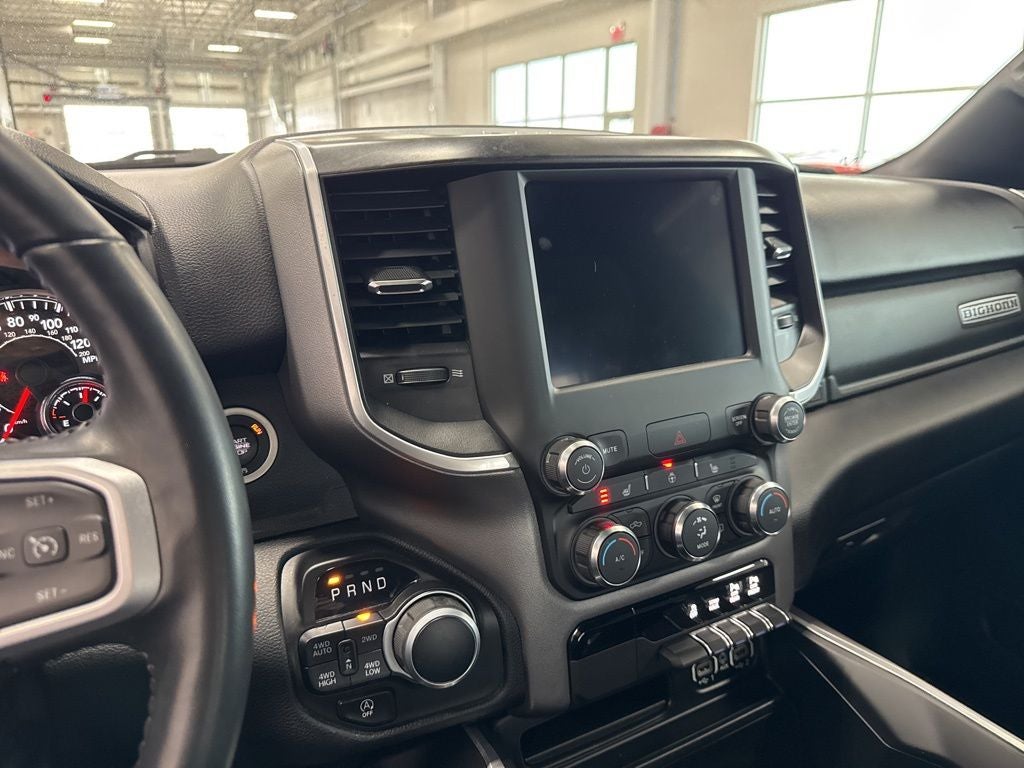 2022 RAM 1500 Big Horn Crew Cab 4x4 5'7' Box