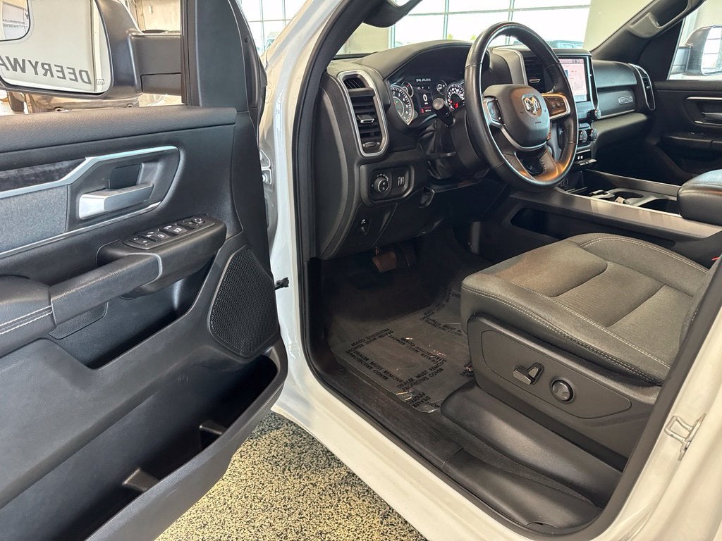 2023 RAM 1500 Big Horn Crew Cab 4x4 5'7' Box