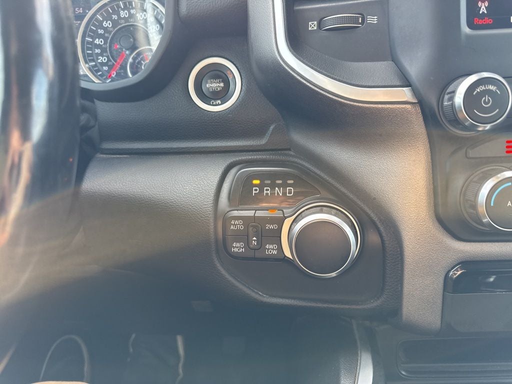 2020 RAM 1500 Big Horn Quad Cab 4x4 6'4' Box