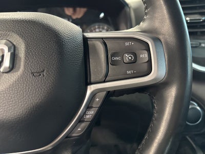 2022 RAM 1500 Big Horn Crew Cab 4x4 5'7' Box
