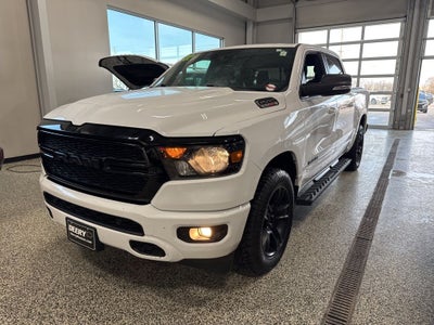 2022 RAM 1500 Big Horn Crew Cab 4x4 5'7' Box