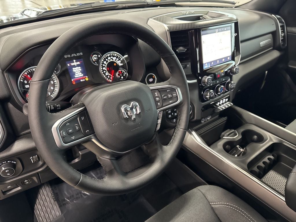 2025 RAM 1500 Big Horn Crew Cab 4x4 5'7' Box