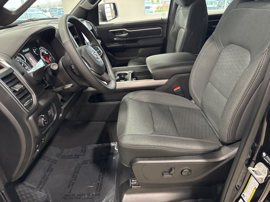 2025 RAM 1500 Big Horn Crew Cab 4x4 5'7' Box