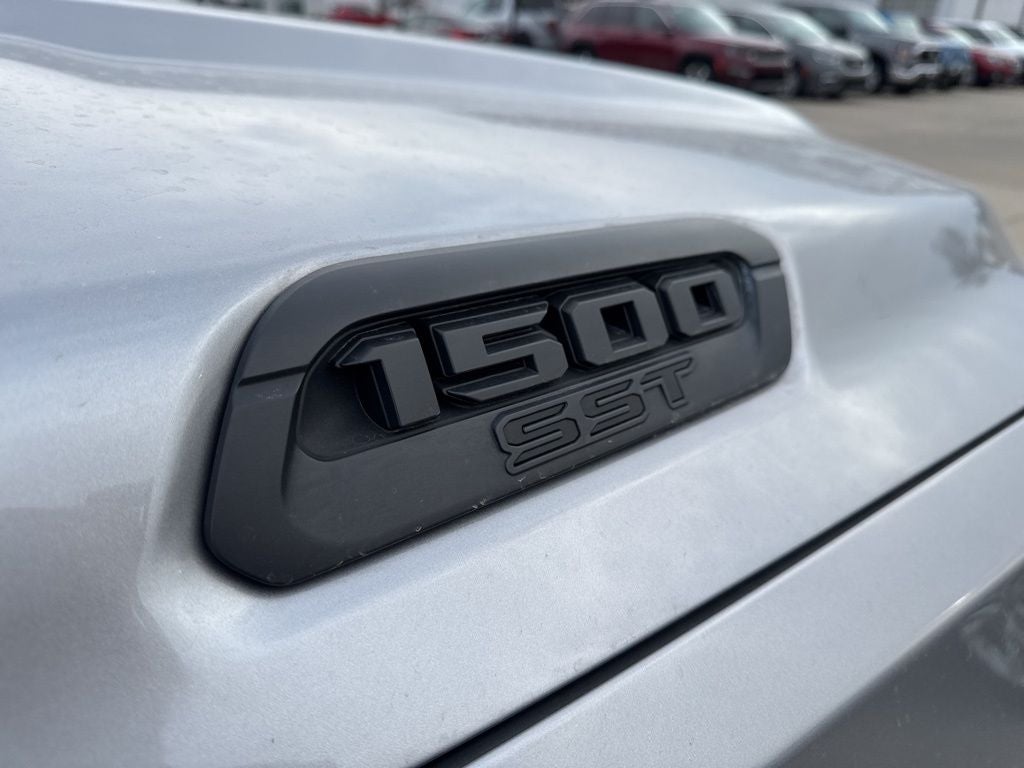 2025 RAM 1500 Big Horn Crew Cab 4x4 5'7' Box