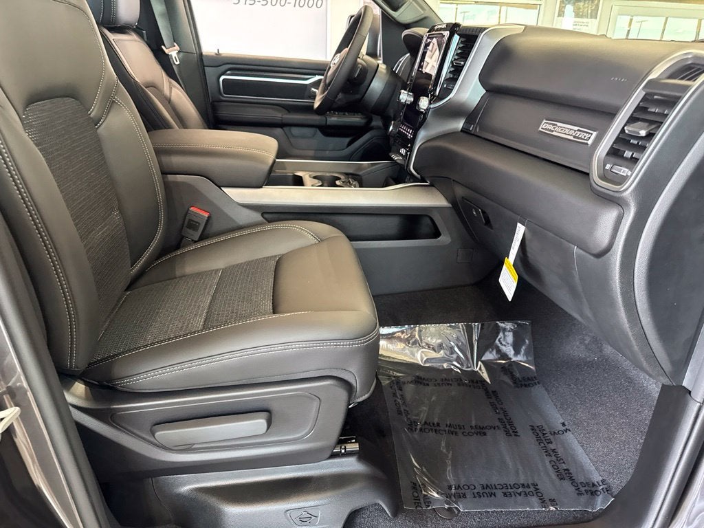 2027 RAM Ram 1500 RAM 1500 BIG HORN CREW CAB 4X4 5'7' BOX