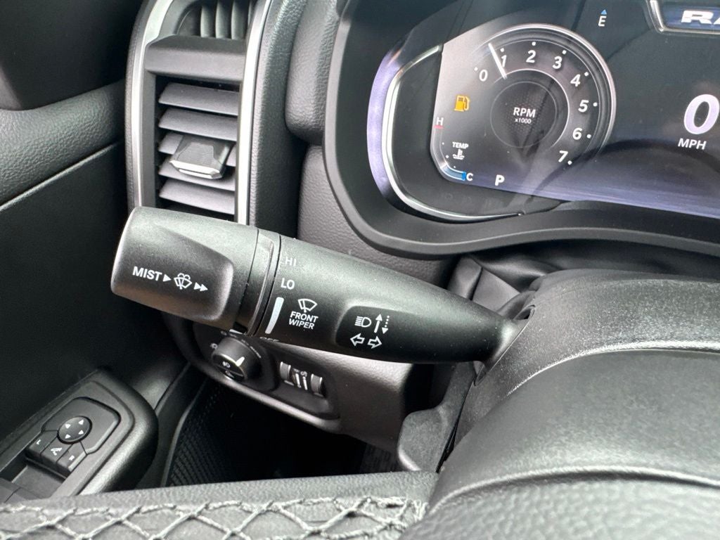 2027 RAM Ram 1500 RAM 1500 BIG HORN CREW CAB 4X4 5'7' BOX