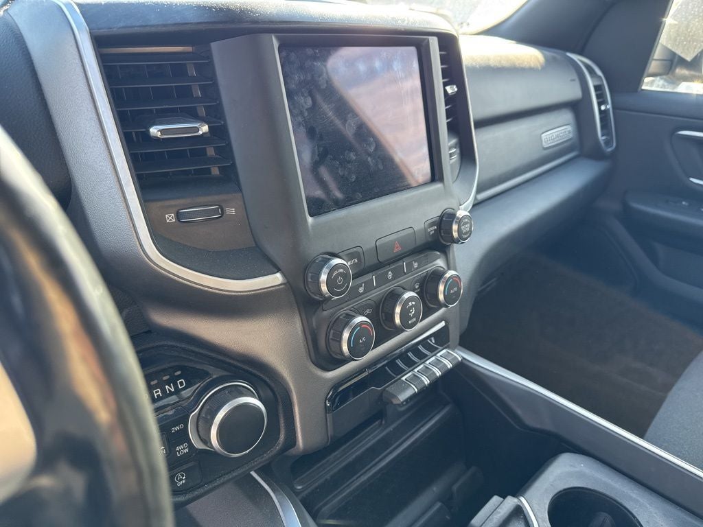 2020 RAM 1500 Big Horn Crew Cab 4x4 5'7' Box