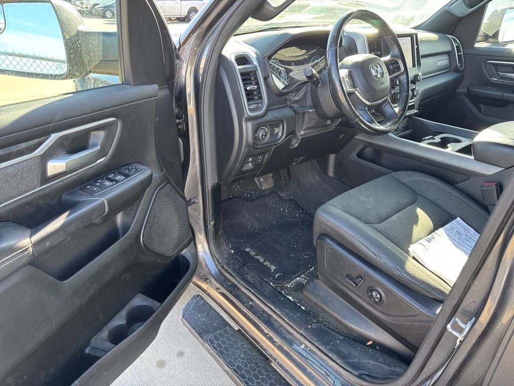 2020 RAM 1500 Big Horn Crew Cab 4x4 5'7' Box