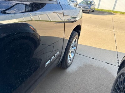 2022 RAM 1500 Big Horn Crew Cab 4x4 5'7' Box